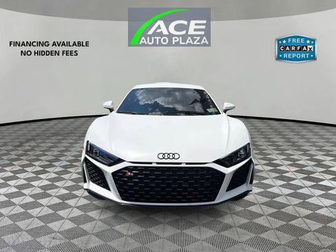 Used 2021 Audi R8 V10 w/ Premium Package RWD image 3