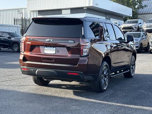 Used 2022 Chevrolet Tahoe Z71 w/ Luxury Package AWD/4WD image 2