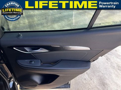 Used 2024 Buick Envision Preferred image 31