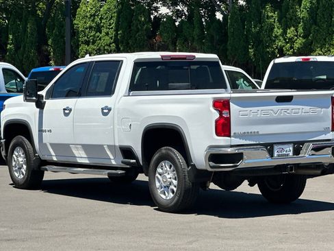 Used 2022 Chevrolet Silverado 3500 LTZ w/ LTZ Plus Package AWD/4WD image 6
