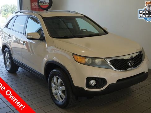 Used 2011 Kia Sorento 2WD w/ Convenience Pkg image 1