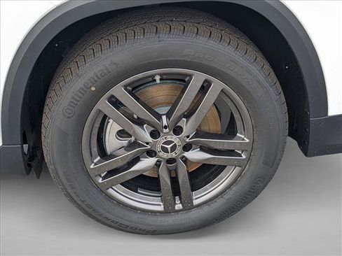 Certified 2025 Mercedes-Benz GLA 250 image 9