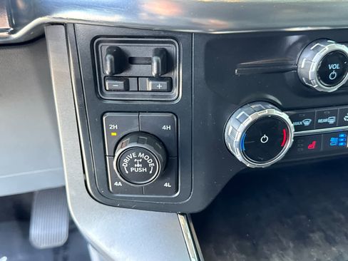 Certified 2022 Ford F150 Lariat w/ Max Trailer Tow Package AWD/4WD image 34
