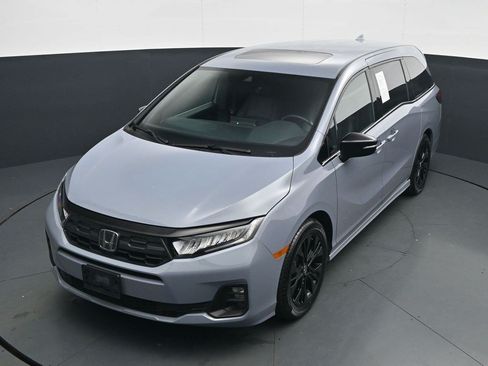 Used 2025 Honda Odyssey Sport-L image 17