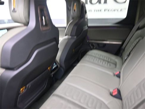 Used 2022 Rivian R1T Launch Edition image 23