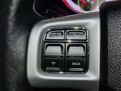 Used 2017 Dodge Grand Caravan GT image 35