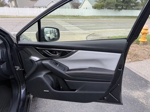 Used 2018 Subaru Crosstrek 2.0i Limited image 9