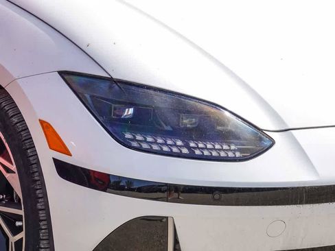 Used 2024 Hyundai Ioniq 6 SEL image 5