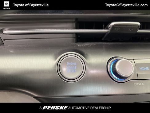 Used 2024 Hyundai Kona SEL w/ Convenience Package image 33