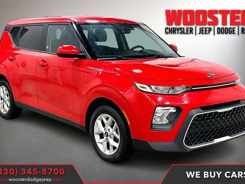 Used 2021 Kia Soul S image 1