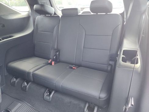 New 2026 Chevrolet Traverse High Country w/ LPO, Floor Liner Package image 15