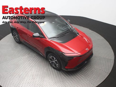 Used 2023 Toyota bZ4X FWD image 3