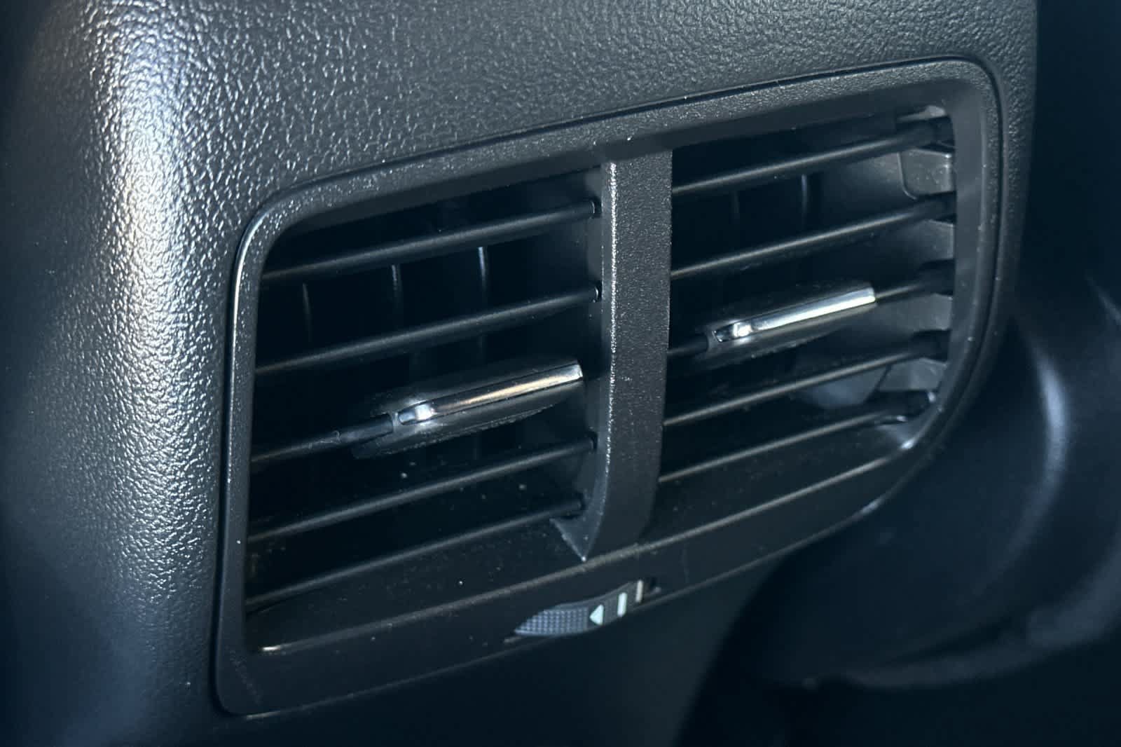 Used 2025 Ford Escape ST-Line FWD image 14