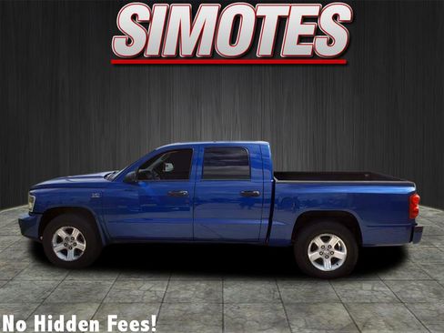 Used 2011 Dodge Dakota Big Horn image 4