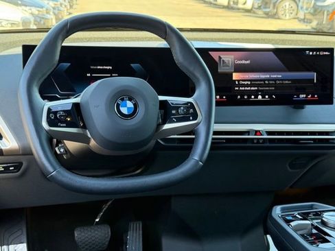 Used 2026 BMW iX xDrive45 image 29