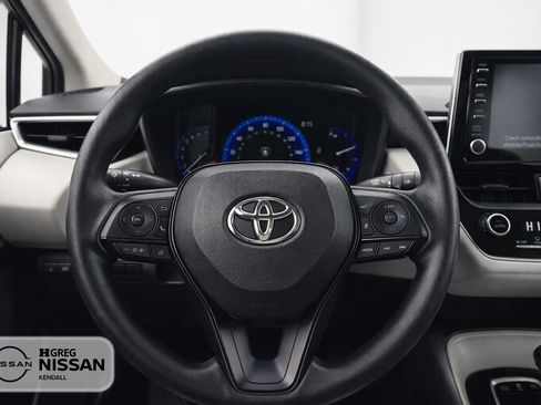 Used 2020 Toyota Corolla LE FWD image 8