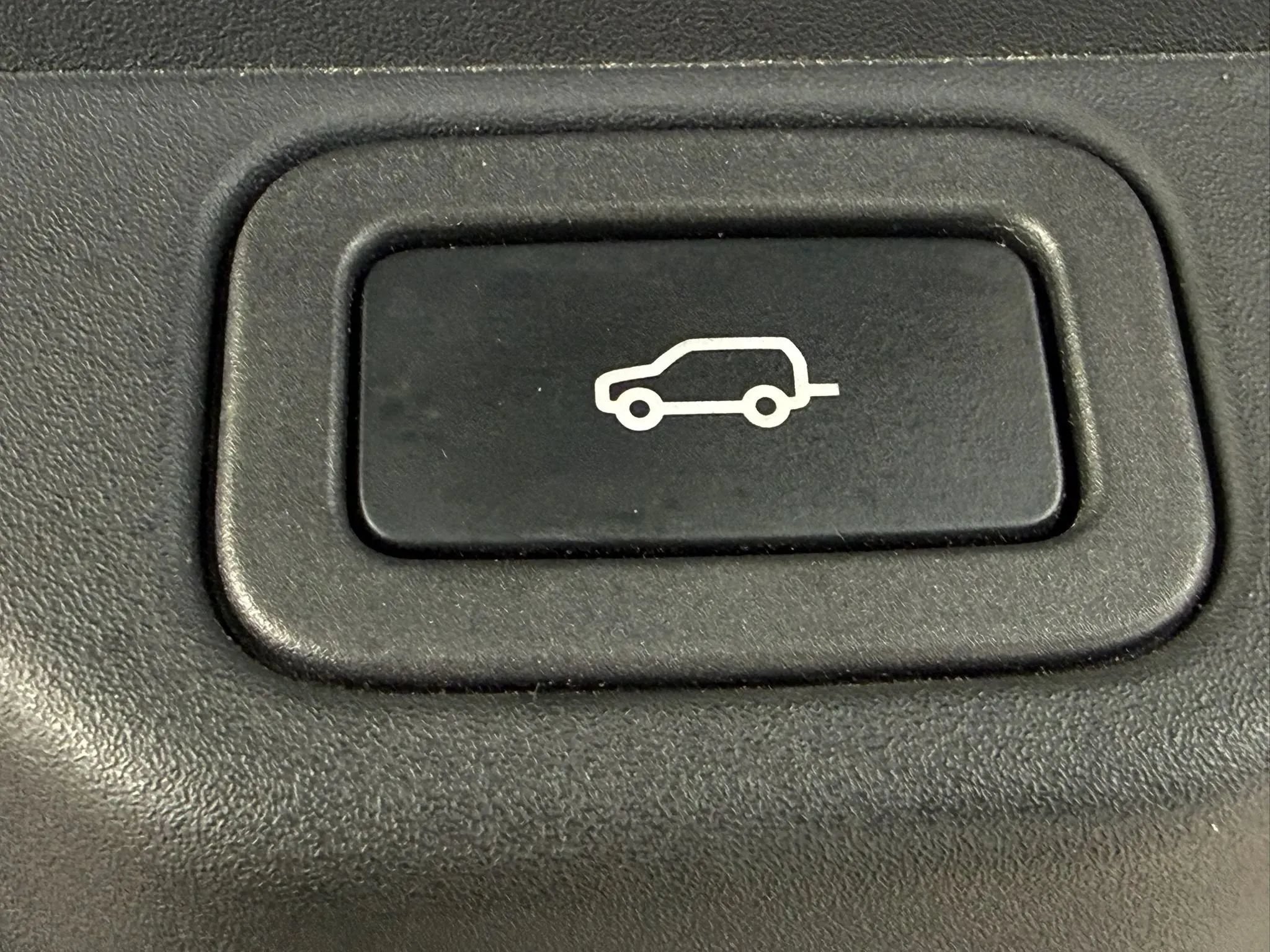 Used 2018 Land Rover Range Rover Supercharged AWD/4WD image 59