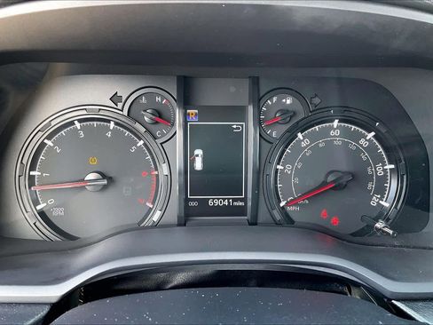 Used 2021 Toyota 4Runner SR5 image 24