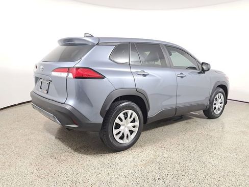 Used 2023 Toyota Corolla Cross L image 5
