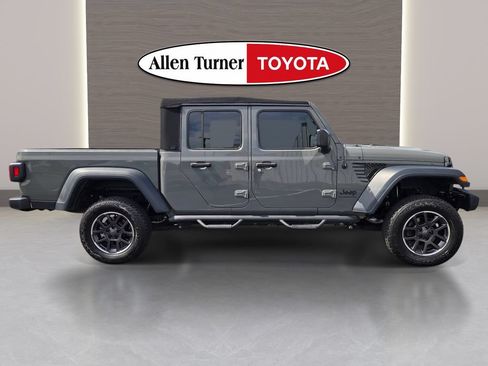 Used 2020 Jeep Gladiator Sport w/ Quick Order Package 24S AWD/4WD image 5