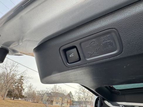 Used 2023 Ford Expedition Limited image 13