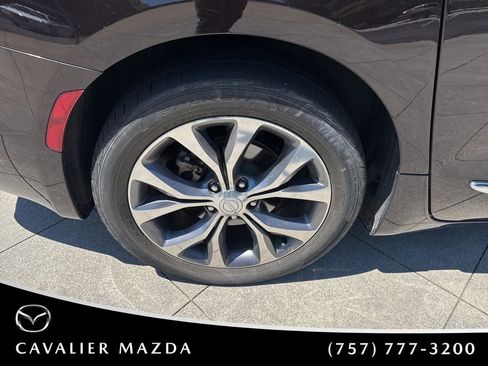 Used 2017 Chrysler Pacifica Limited w/ UConnect Theater Package FWD image 20