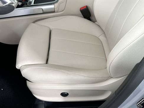 New 2026 Mercedes-Benz GLB 250 image 19