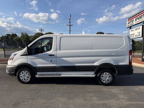 Used 2025 Ford Transit 250 Low Roof w/ Exterior Upgrade Package RWD image 8