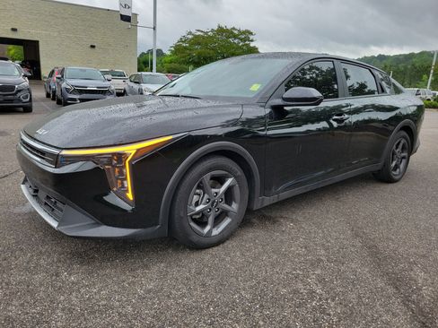 Used 2025 Kia K4 FWD image 20