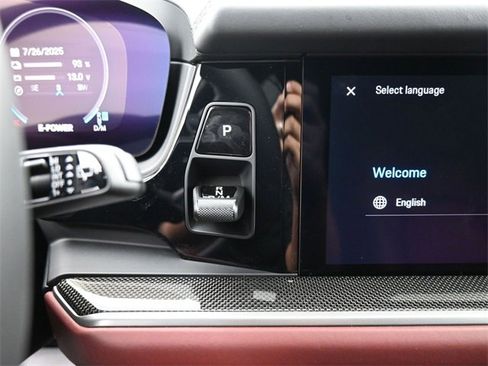 New 2025 Porsche Cayenne Turbo image 15