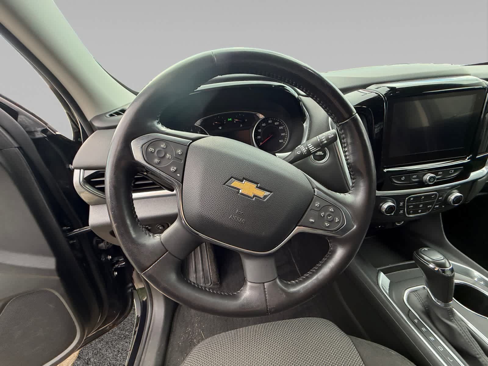 Used 2020 Chevrolet Traverse LT FWD image 12