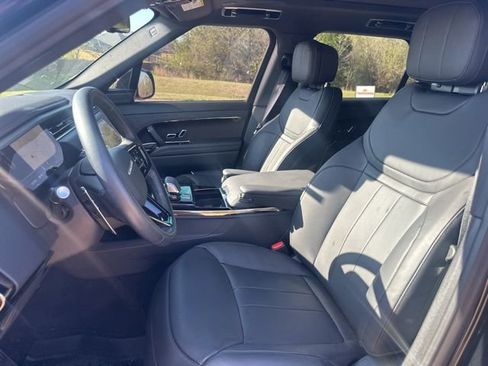 Used 2025 Land Rover Range Rover Sport Dynamic SE image 9