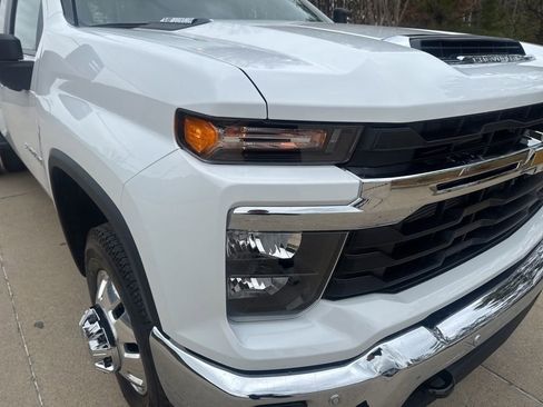 New 2026 Chevrolet Silverado 3500 LT w/ All Star Edition AWD/4WD image 14