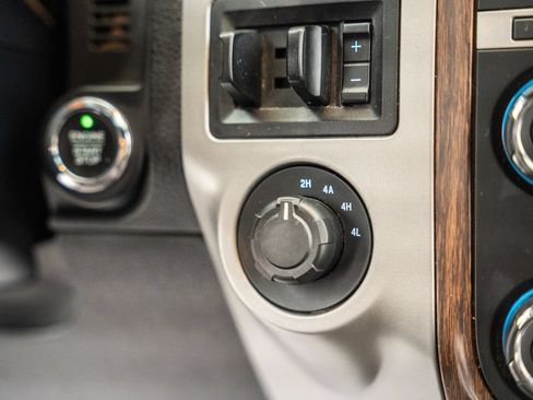 Used 2016 Ford Expedition King Ranch AWD/4WD image 30
