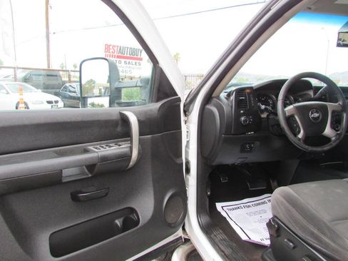 Used 2007 Chevrolet Silverado 2500 LT w/ 2LT Convenience Package image 17