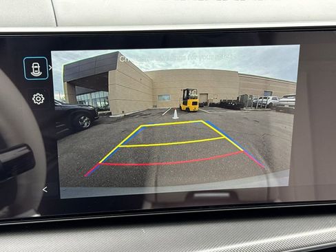 New 2026 Hyundai Santa Fe SE image 16