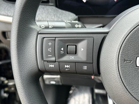 New 2026 Nissan Kicks S image 23