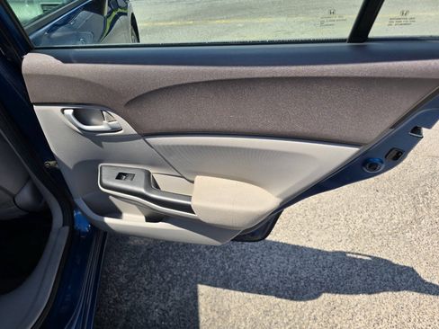 Used 2012 Honda Civic LX image 25