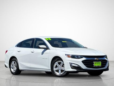 Used 2023 Chevrolet Malibu LT FWD image 2