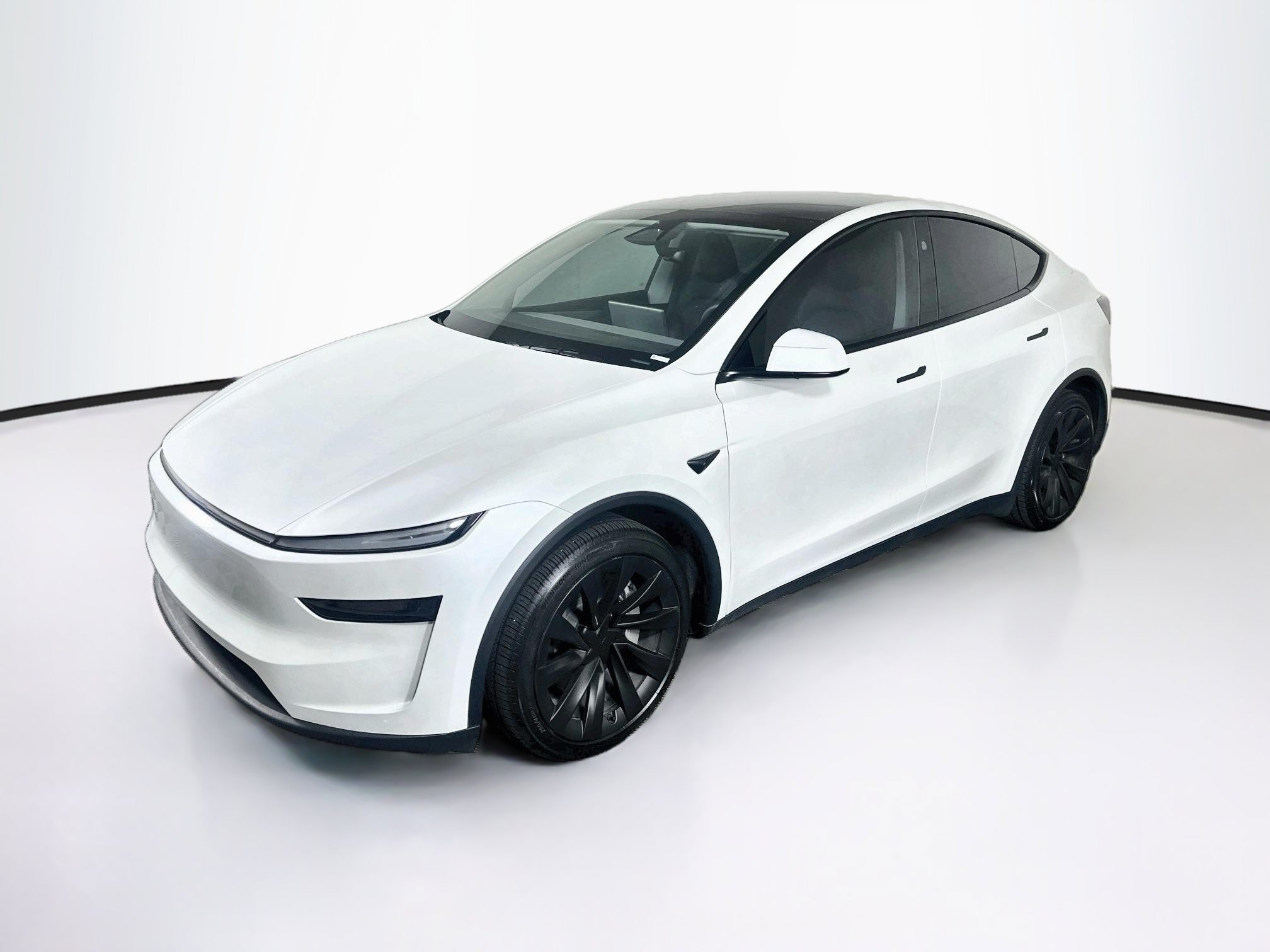 Used 2026 Tesla Model Y AWD image 3