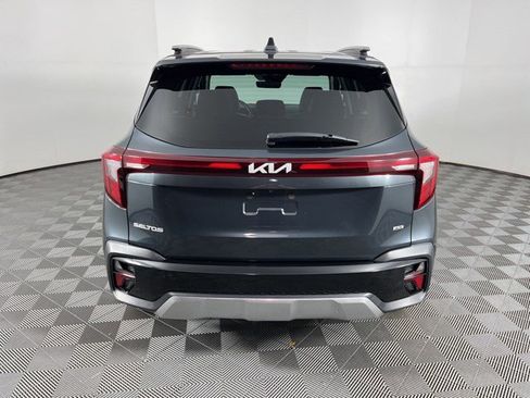 Used 2024 Kia Seltos EX AWD/4WD image 7