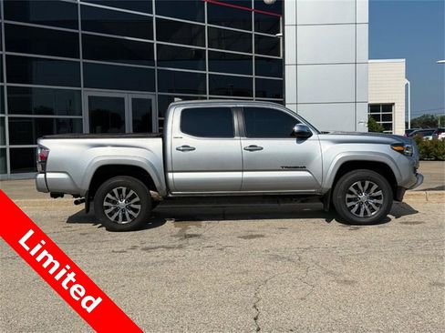 Used 2023 Toyota Tacoma Limited image 2