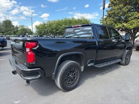 Used 2024 Chevrolet Silverado 2500 LTZ w/ LTZ Plus Package AWD/4WD image 3
