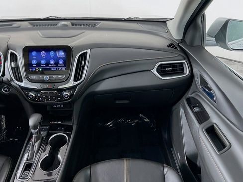 Used 2022 Chevrolet Equinox Premier image 24