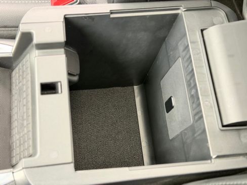 Used 2021 Ford Explorer Limited w/ Equipment Group 301A image 19