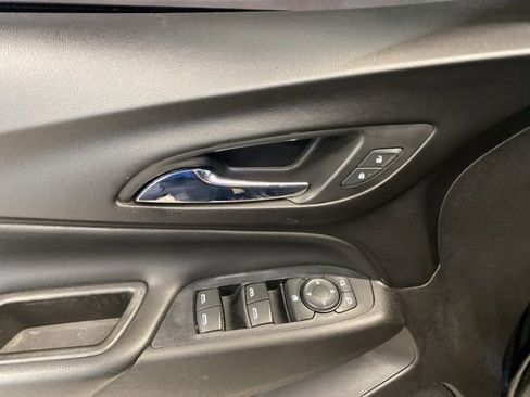 Used 2019 Chevrolet Equinox LT w/ Sun & Navigation Package image 31