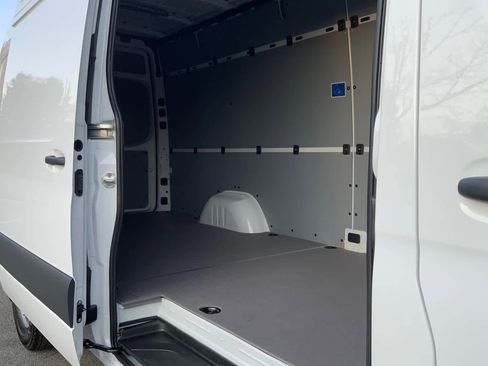 New 2025 Mercedes-Benz Sprinter 2500 image 17