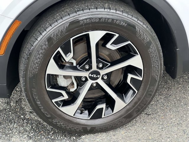 Used 2023 Kia Sportage EX AWD/4WD image 10