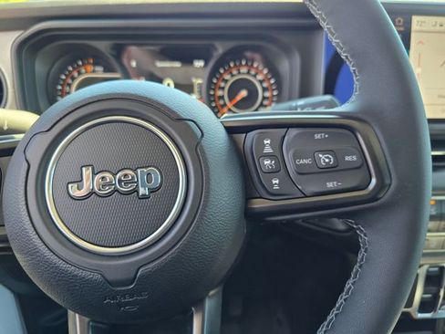 New 2026 Jeep Gladiator Sport AWD/4WD image 15