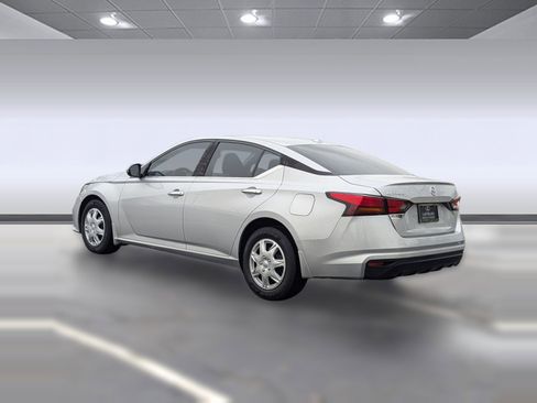 Used 2020 Nissan Altima 2.5 S image 3